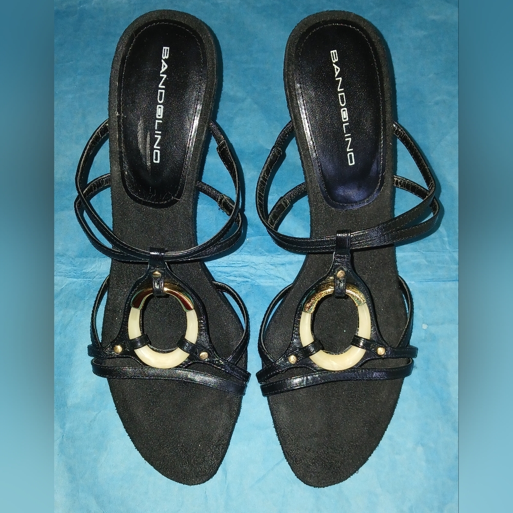 Bandolino Black Leather Strappy Sandals 8M